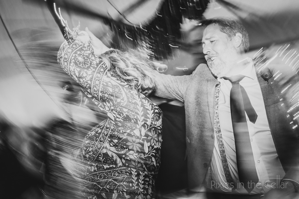 wedding party pics movement